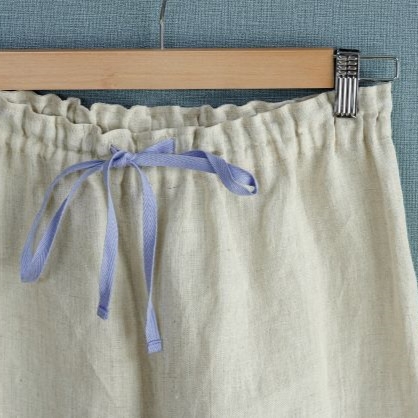 ヘンプ麻100％リラックスパンツ。軽くてゆったり圧倒的なはきごこち。